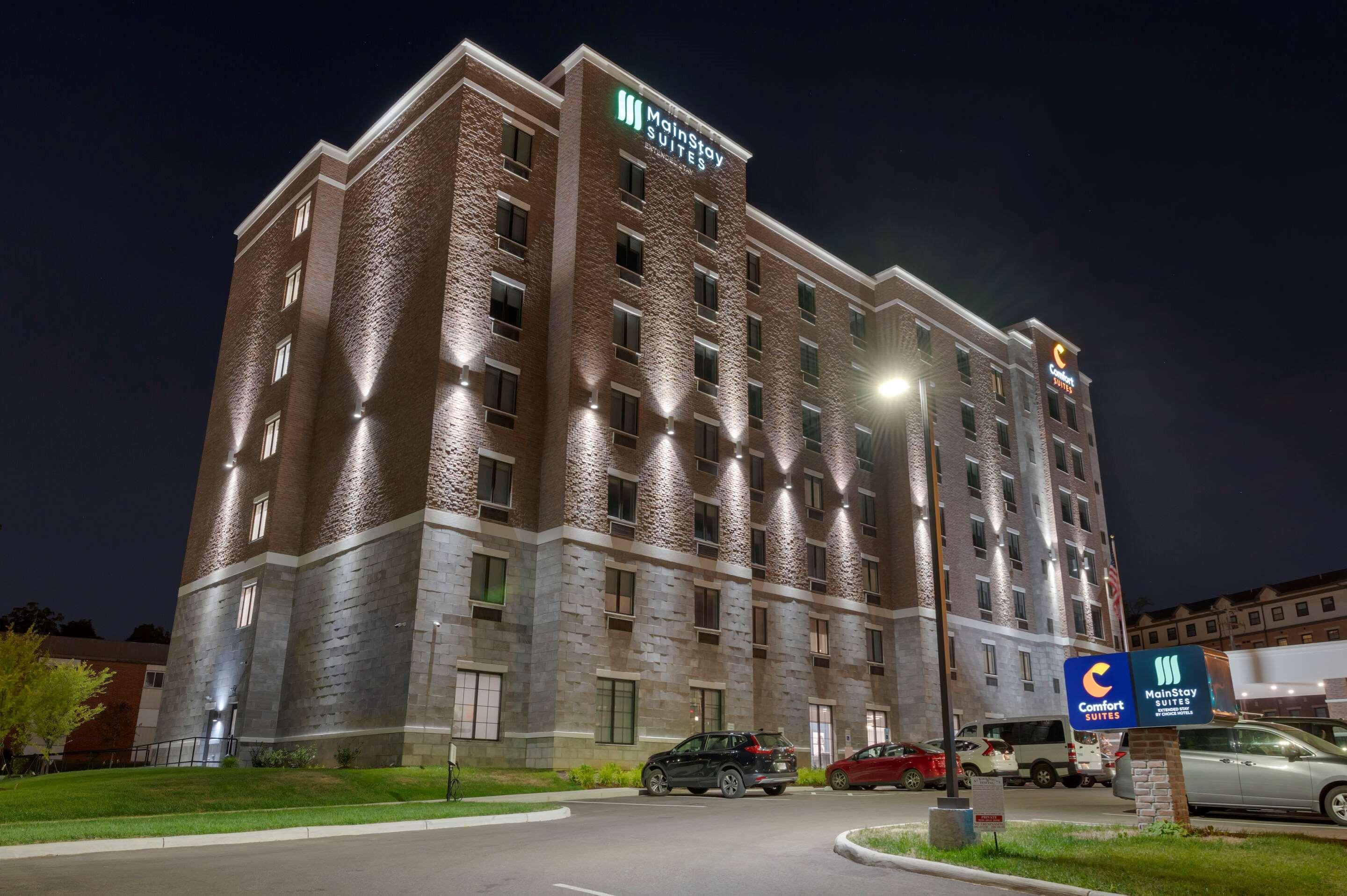 Mainstay Suites Cincinnati University - Uptown Exterior foto